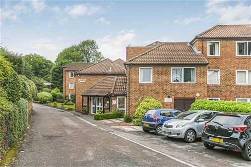 Roundwood Lane, Harpenden, AL5 3RA